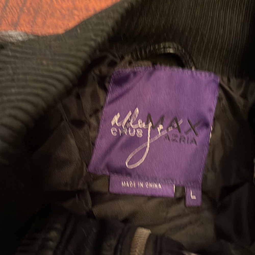 Miley Cyrus faux Leather Jacket. Sz. L - Picture 2 of 3